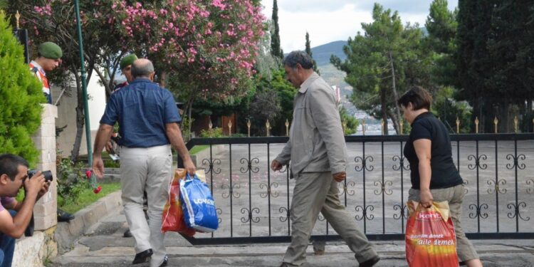 Ailelerden İmralı için başvuru