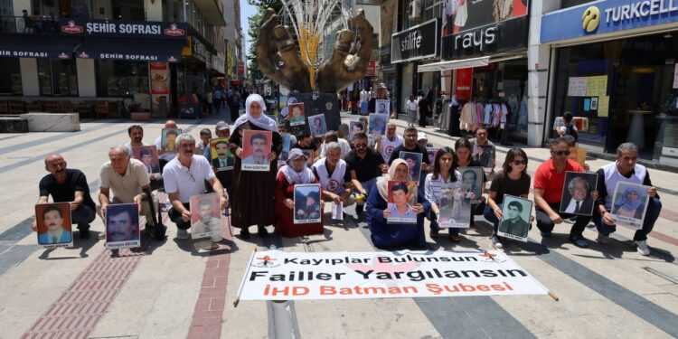 Kayıp yakınları 4 kentte adalet talep etti