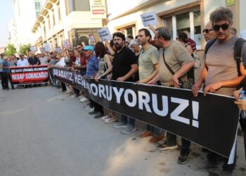 Eskişehir Orman Bölge Müdürlüğü önünde protesto: Bakan Yumaklı istifa etmeli