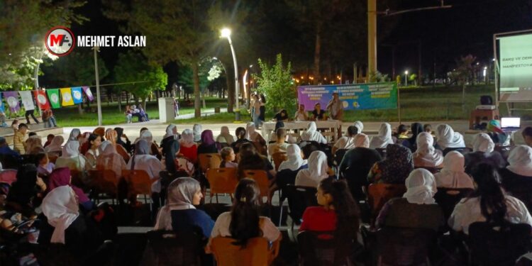 Bin 500 halk toplantısı: Binlerce kişi ile ‘süreç’ tartışıldı