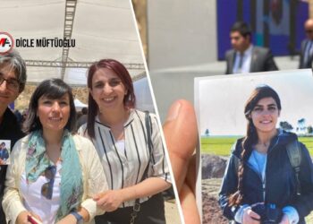 Tarihi töreni katledilen gazetecinin fotoğrafıyla takip etti