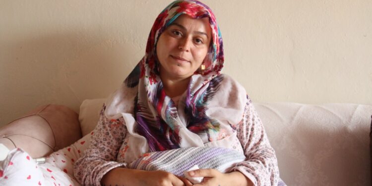 Polis karnına tekme atmıştı: Bebeğim doğmadan devlet şiddetiyle karşılaştı