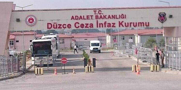 Düzce T Tipi Cezaevi’nde 2 tutsağın infazı yakıldı