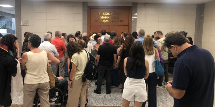 Gazeteci Ercüment Akdeniz tahliye edilmedi