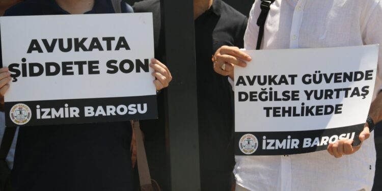 Polis şiddetine maruz kalan avukattan suç duyurusu