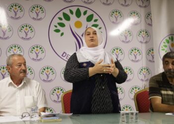 Törene katılan Barış Annesi: Devlet zaman kaybetmeden barışın elini tutmalı