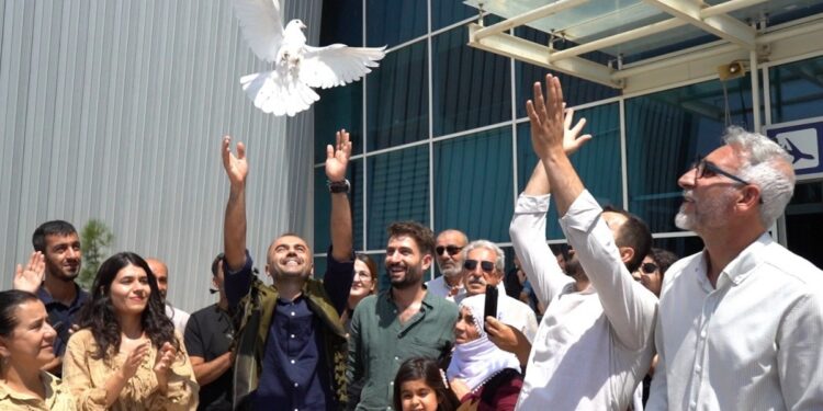 Selman Yakut, 10 yıl sonra memleketinde karşılandı