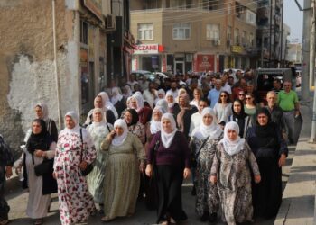 Çatışmada hayatını kaybeden Menal Akbal’ın taziyesine ziyaret