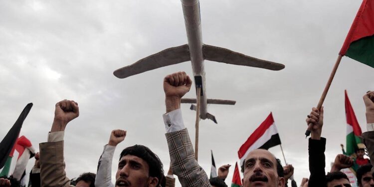 Husiler’den İsrail’e saldırı