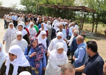 Fırat Bayrak’ın taziyesine kitlesel ziyaret