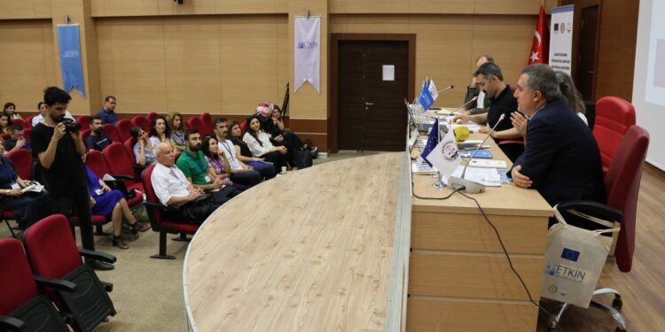 İnsan hakları sempozyumunda ‘ortak mücadele’ vurgusu