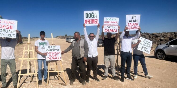 Riha’da Sit alanının kooperatiflere peşkeş çekilmesi protesto edildi