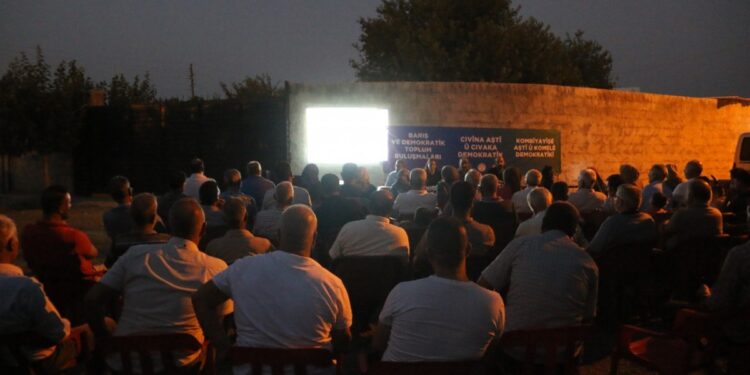 Barış ve Demokratik Toplum Buluşmaları sürüyor