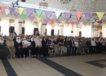 Wan TUHAY-DER kongresinde ‘görüntülü mesaj’ coşkusu