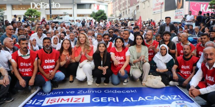 Kayyımın işten çıkardığı işçilerin eylemi: Talimatı AKP il başkanı verdi