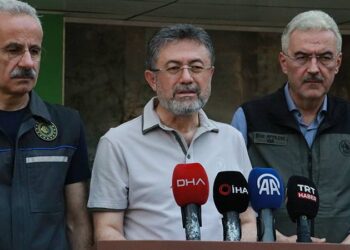 4 ildeki 5 yangın kontrol altına alındı; inanıyorum ki Bursa için bugün güzel haberi vereceğiz