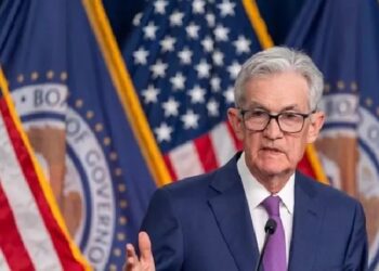 ABD Merkez Bankası Başkanı Powell'dan bankalara mesaj: Büyümeye katkı sunun