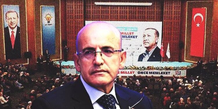 AKP'nin kampında "asgari ücrete ara zam" tartışmalarına Bakan Şimşek ne yanıt verdi?