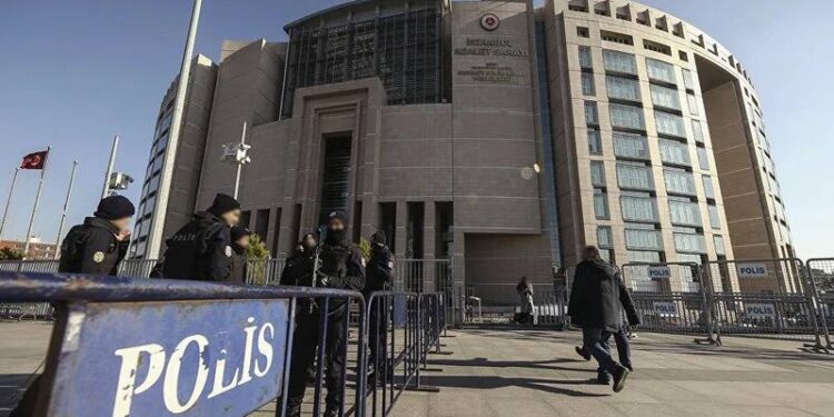 Adliyeye giriş kısıtlaması basın özgürlüğü ve adalete erişim hakkının ihlalidir