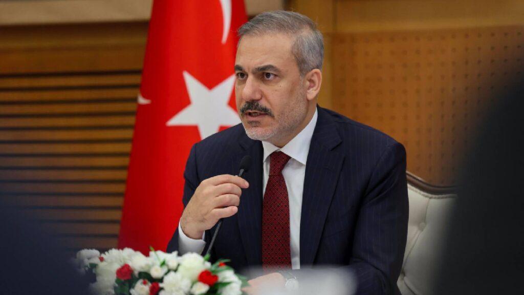 Ahlaksız ve provokatif saldırıyı en ağır şekilde kınıyorum