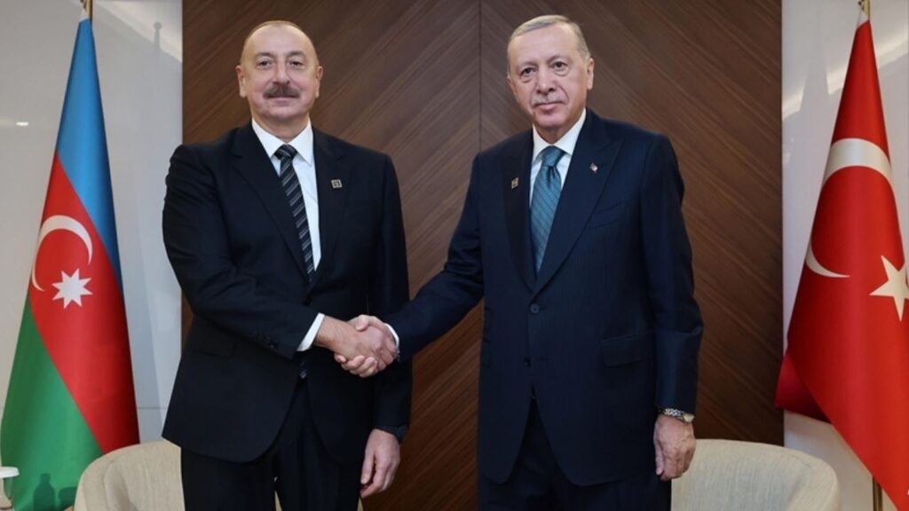 Aliyev'den Cumhurbaşkanı Erdoğan'a Tebrik Telefonu