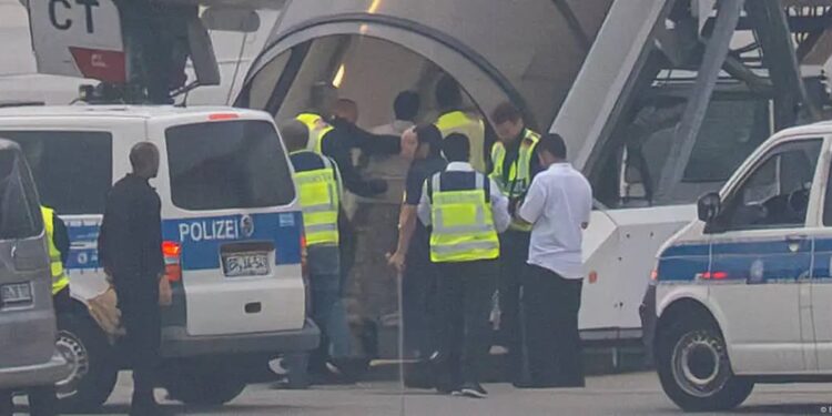 Almanya bu kez Iraklıları sınır dışı etti