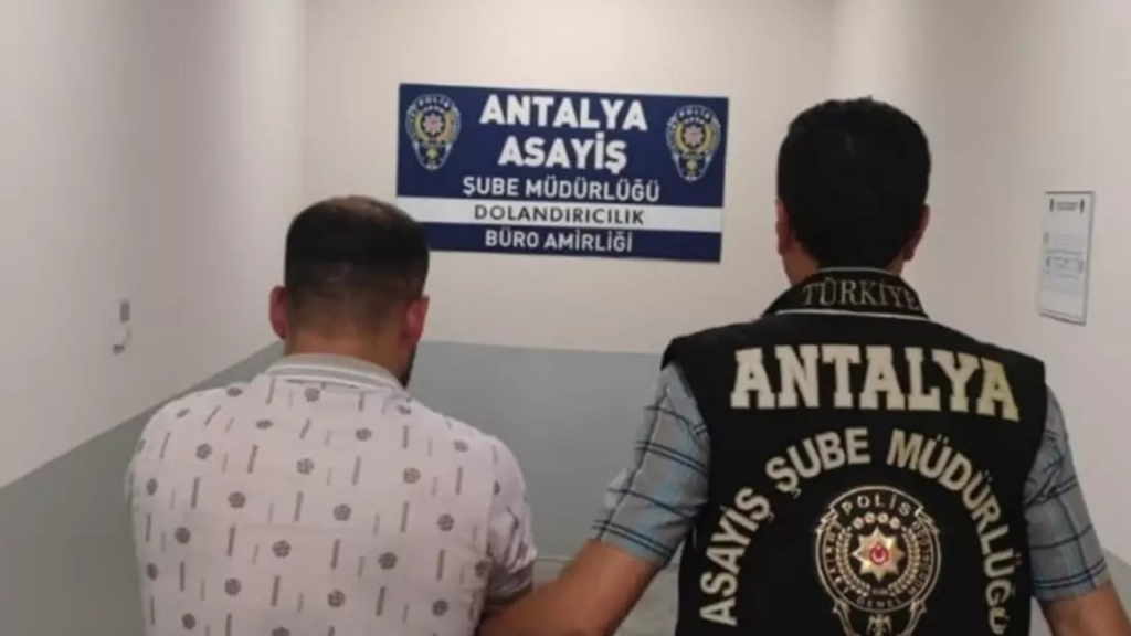 Antalya'da Hırsızlık Planı Yapan Şüpheli Tutuklandı