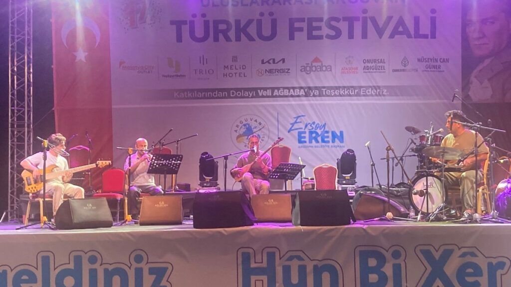 Arxavûn Türkü Festivali sona erdi
