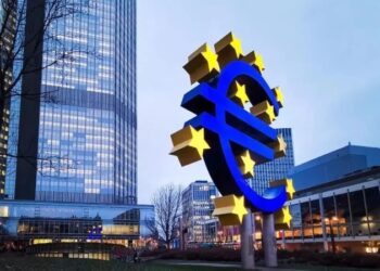 Avrupa Merkez Bankası Euro'nun hızlı değer kazanmasından endişeli olduğunu belirtti