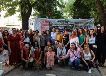 Ayla Akat Ata: İnşa ettiklerimiz üzeri silinebilecek şeyler değil