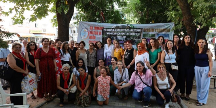 Ayla Akat Ata: İnşa ettiklerimiz üzeri silinebilecek şeyler değil