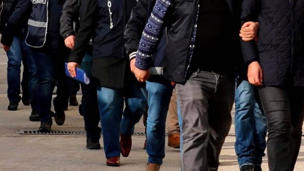 BTK başkanının e-imzası kopyalandı, depremde ölen avukatların yerine kayıt yapıldı