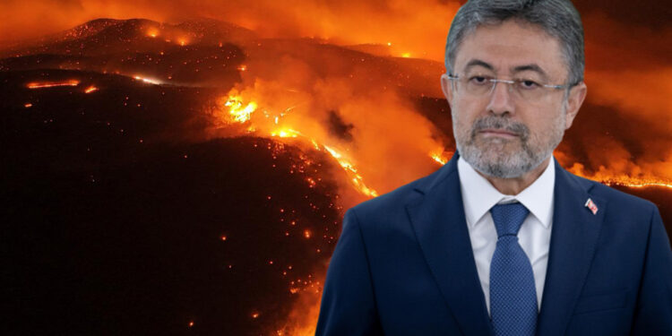 Bakan Yumaklı’dan Yangın Eleştirilerine Dikkat Çeken Yanıt: 'Biz Kimseyi İkna Etmek İçin...'