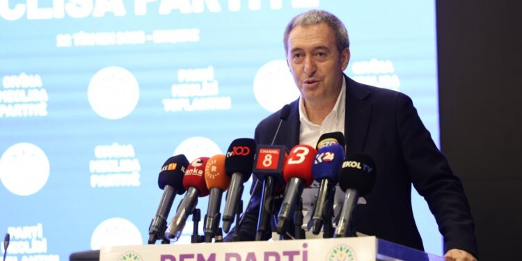 Bakırhan: Komisyon Türkiye barış modelini yaratabilir YENİLENDİ