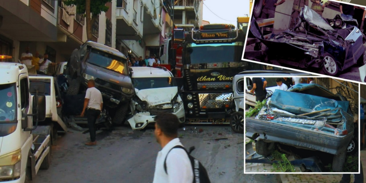 Başakşehir'de Faciadan Dönüldü: Vinç, Park Halindeki 23 Aracı Biçti