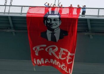 Boğaziçi Köprüsü'ne ‘İmamoğlu’na Özgürlük’ Pankartı Asan Vekillere Fezleke