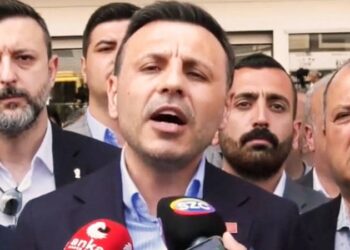 CHP İstanbul İl Başkanlığı seçimine hile karıştırıldığı iddiasıyla başlatılan soruşturma kapsamında ifadesi istenen Özgür Çelik'ten ilk açıklama