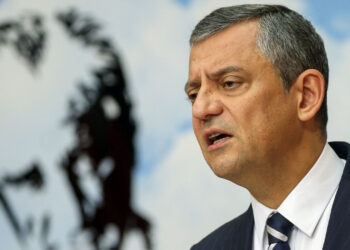 CHP Lideri Özgür Özel'den Net Komisyon Açıklaması: Nitelikli Çoğunluk Şart