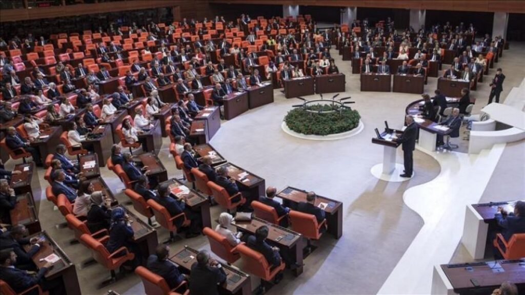CHP ve TİP'in Meclis komisyon üyeleri belirlendi