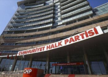 CHP'de kurultay süreci başlatıldı