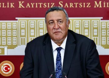 CHP'li Gürer Vahim Tabloyu İşaret Etti! 'Giyim Sektöründe 145 Bin Kişi İşinden Oldu'