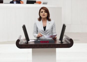 CHP'li Kış'tan 'Torba Yasa' Tepkisi... 'Günü Kurtarma Derdindesiniz'
