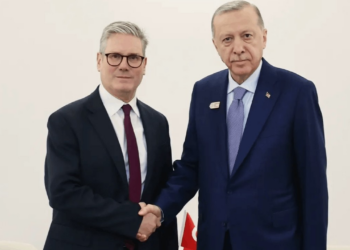 Cumhurbaşkanı Erdoğan İngiltere Başbakanı Starmer ile Görüştü