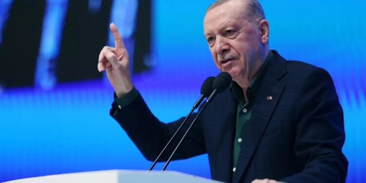 Cumhurbaşkanı Erdoğan Neyi Vurgulamak İstedi? İktidara Yakın Yazar Yazdı, İşte Konuşmanın Şifreleri...