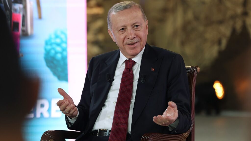 Cumhurbaşkanı Erdoğan'dan 'Tütünle Mücadele' Mesajı: 'Gençlerin Zehirlenmesine Müsaade Etmeyeceğiz'