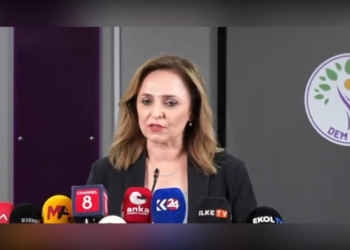 DEM Parti Sözcüsü Ayşegül Doğan, MYK toplantısı sonrasında gündemi değerlendiriyor