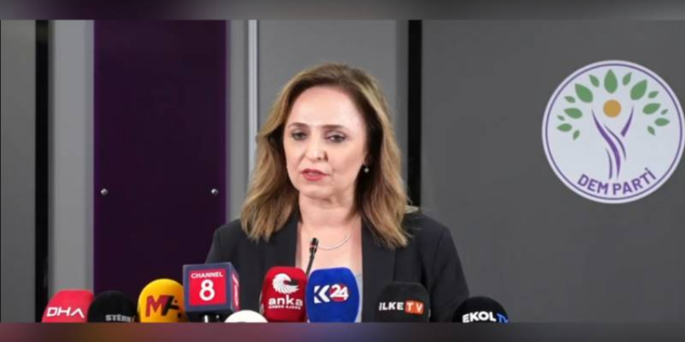 DEM Parti Sözcüsü Ayşegül Doğan, MYK toplantısı sonrasında gündemi değerlendiriyor