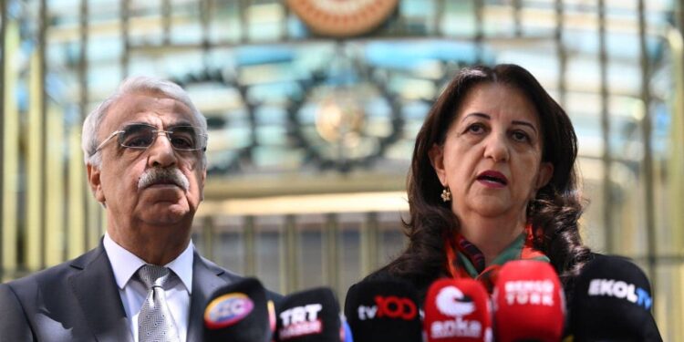 DEM Parti heyeti, Adalet Bakanı Yılmaz Tunç ile görüştü