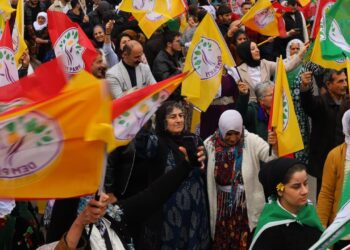 DEM Parti'den Kritik 'Süreç' Hamlesi: İsim ve Logo Değişecek mi?