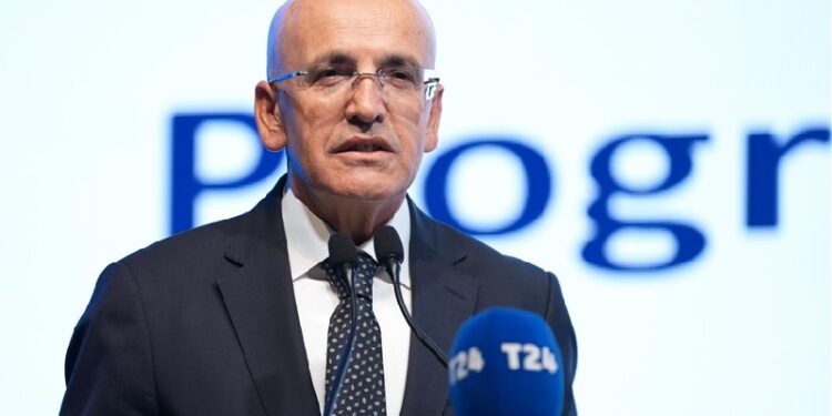 Dezenflasyon sürecinde ılımlı büyümenin etkisiyle manşet işsizlik oranı düşük seyrediyor